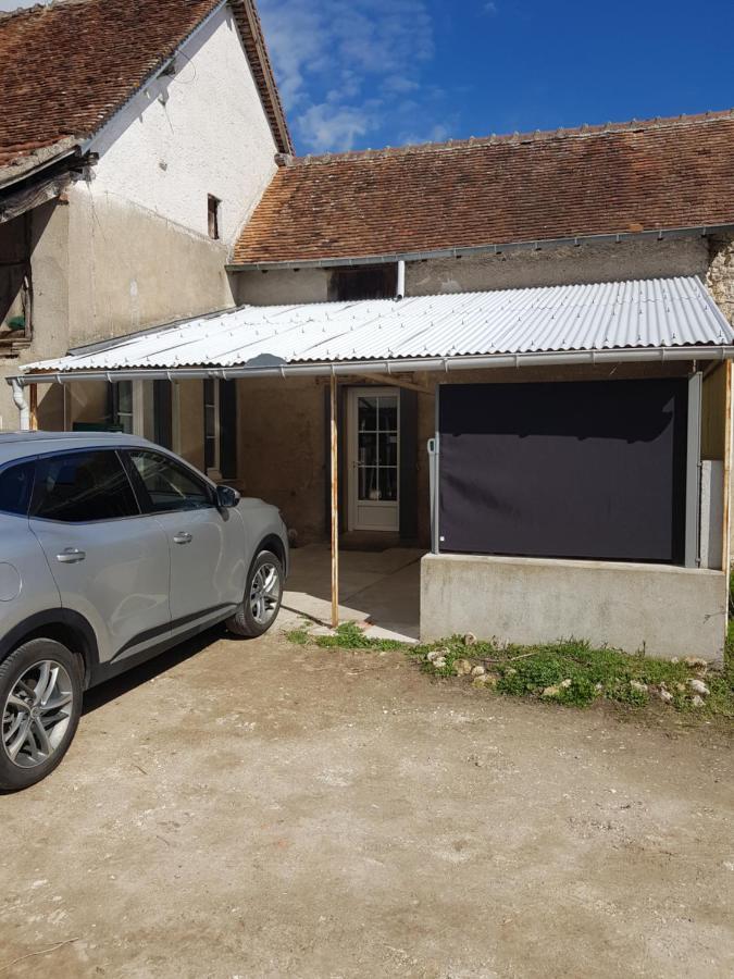 Marie-Emma Wifi Gratuite Beaulieu-sur-Loire Exterior foto